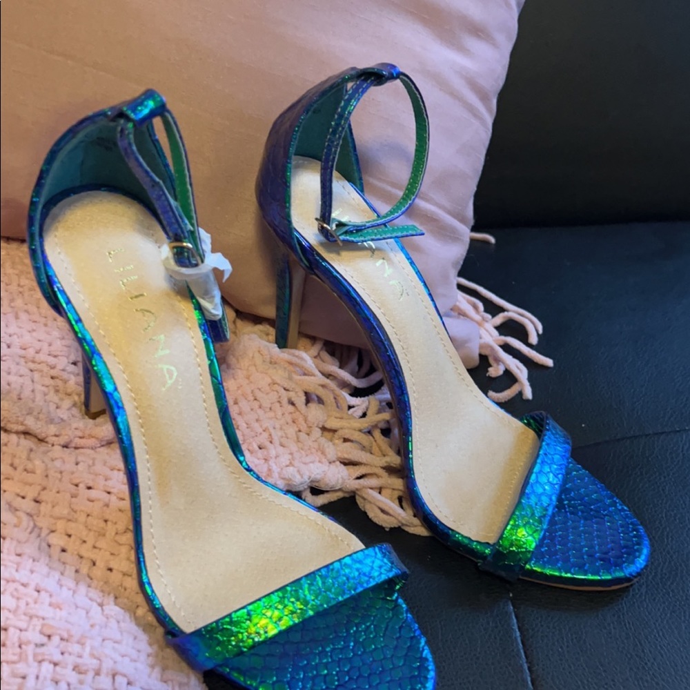 Multi color heels nwt